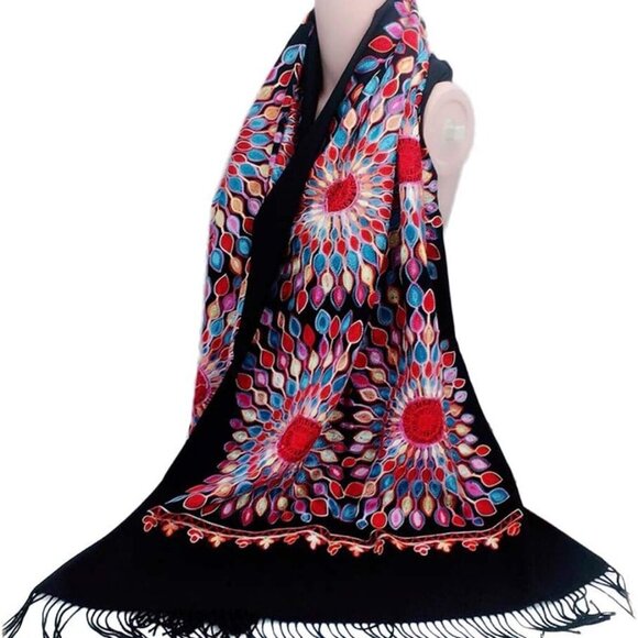 Women's Embroidered Oversize Tassel Shawl Wrap Scarf for Formal Evening Wear - Picture 3 of 7